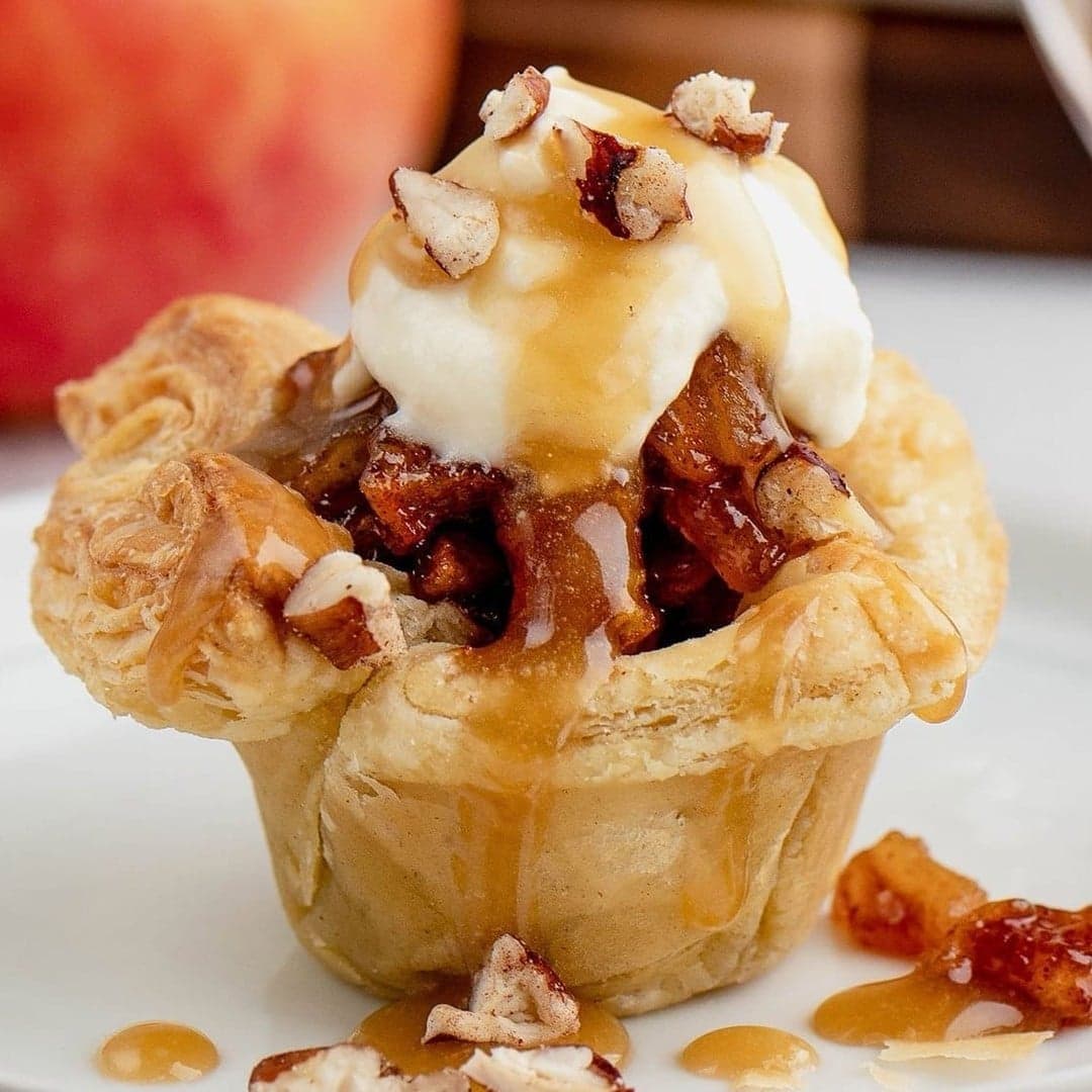 MINI APPLE TARTS