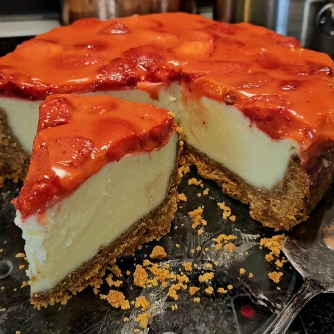 White Chocolate Cheesecake With Strawberries